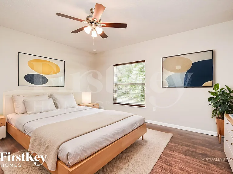 3379 Toluca Ter — Photo 11