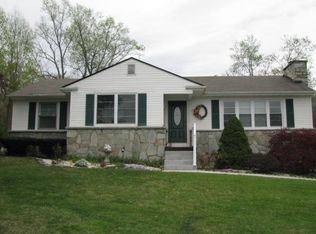 308 Lakecrest Dr, Kingsport, TN 37663