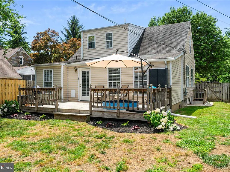 2819 Summerfield Rd — Photo 33