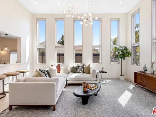 3910 Berryman Ave, Los Angeles, CA 90066