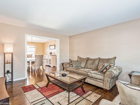 5th image of 16847 Arbor Creek Dr