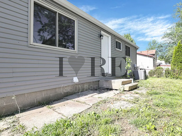 1902 Brookfield Rd — Photo 10