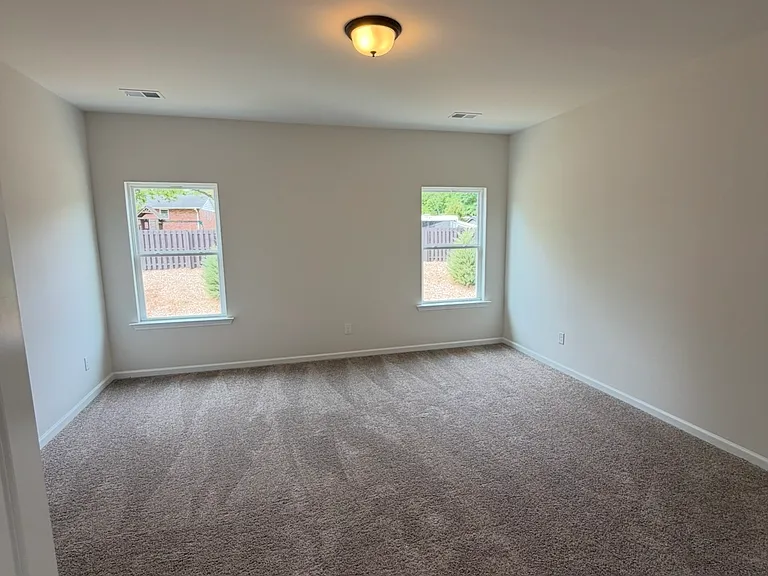 33 Lone Cypress St — Photo 11