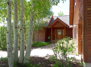 200 E Lochan Fen Ln, Alta, WY 83414