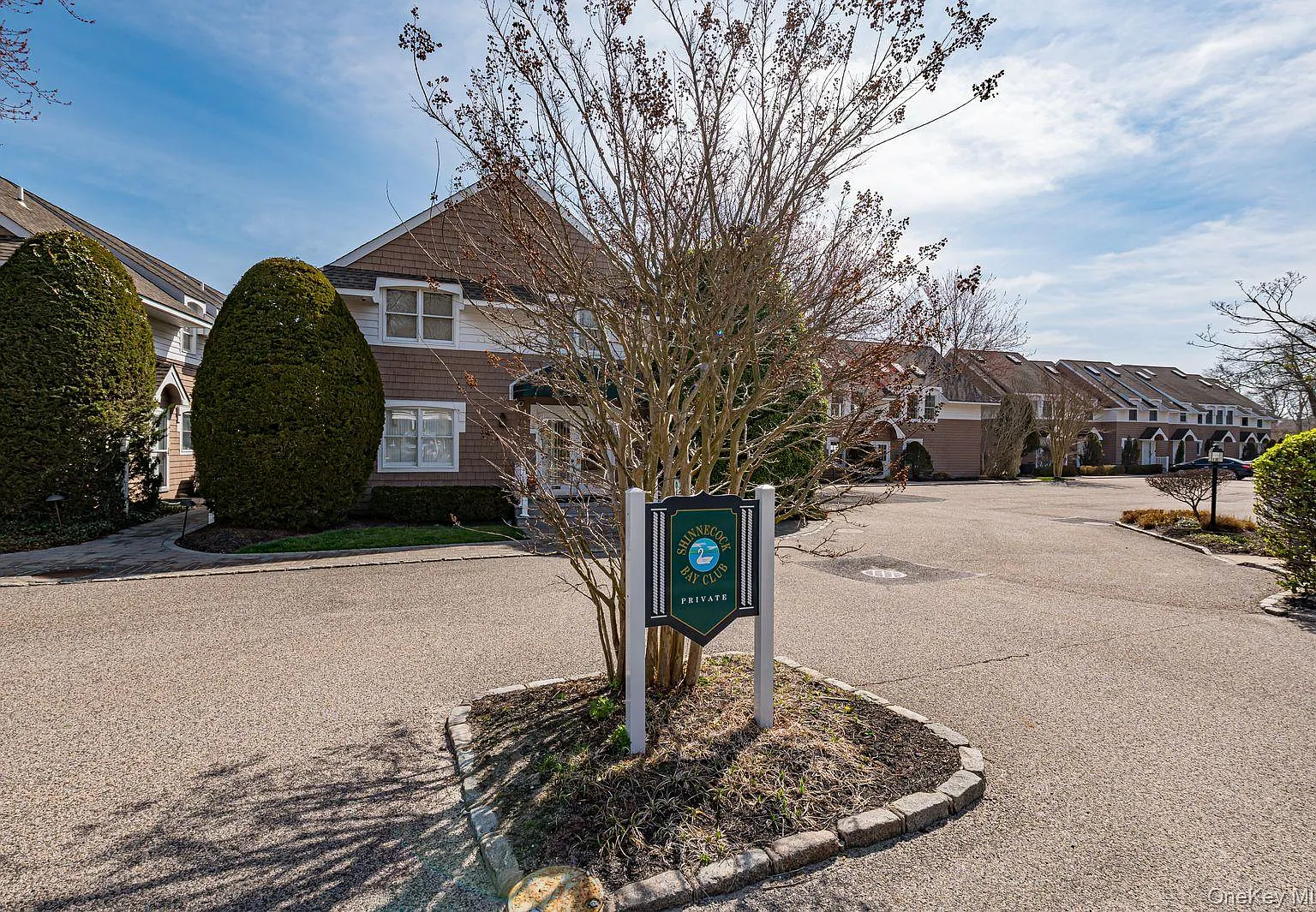 1 bed, 1.0 bath, 672 sqft, $3,700 — Photo 2