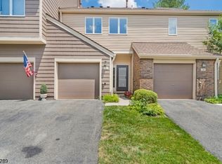 134 Kingston Ct #O-7, Madison, NJ 07940