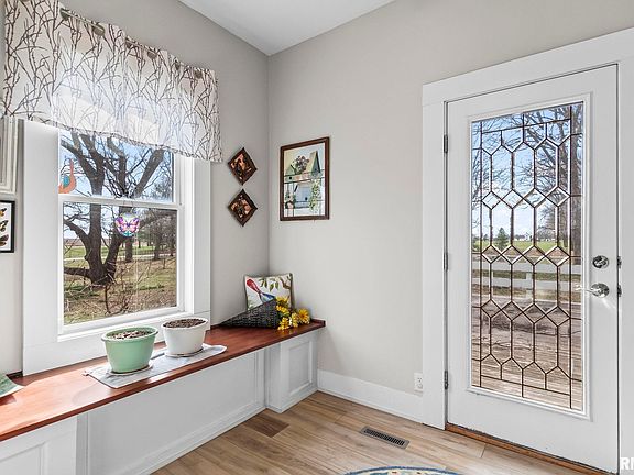 4th image of 9343 Prairie Creek Rd