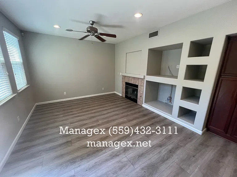 716 W Siena Ln — Photo 5