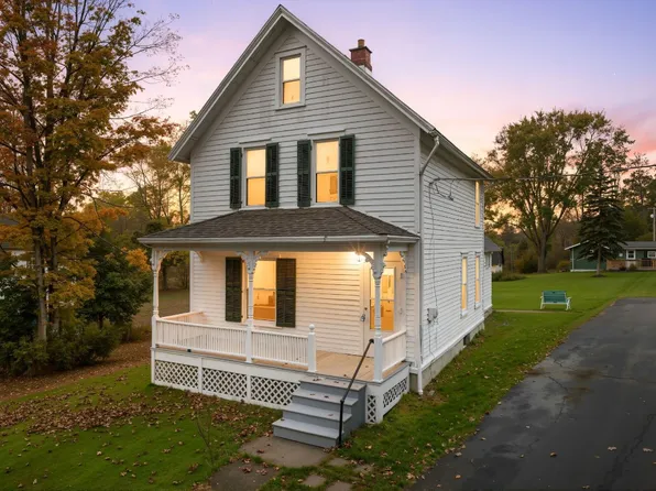 15 Clinton St, Greene, NY 13778