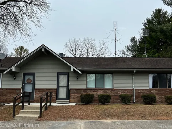 23314 N Dixboro Rd, South Lyon, MI 48178