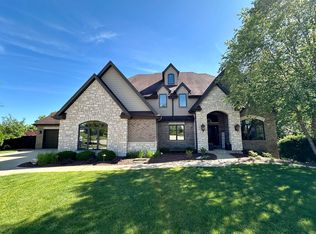 12023 Ashbrook Ln, Mokena, IL 60448