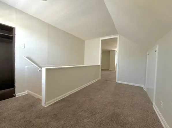 19517 Beverly Ave, Maple Heights, OH 44137
