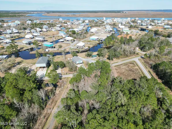 LOT 29 Bayou Dr #28, Bay Saint Louis, MS 39520
