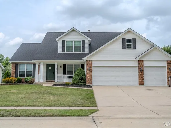 606 Spring Meadow Dr, Wentzville, MO 63385