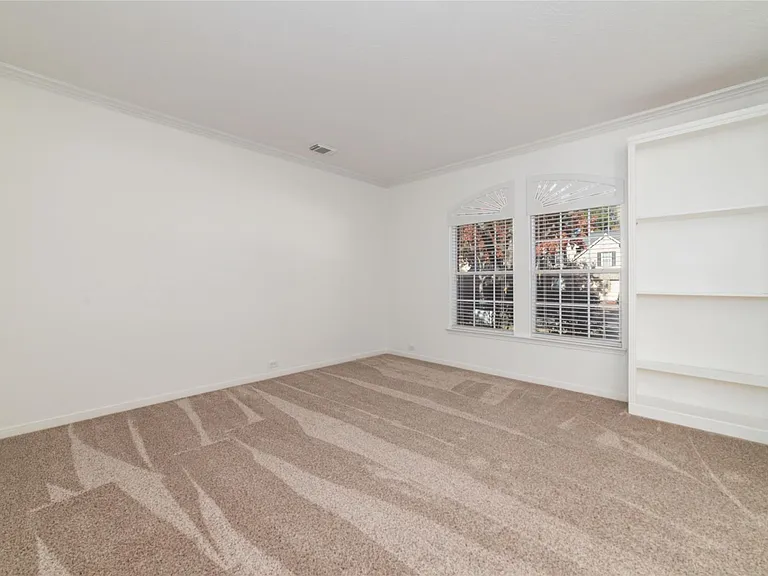 2618 Bridgestone Park Ln — Photo 7
