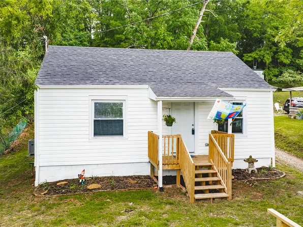 2403 45th St, Parkersburg, WV 26104