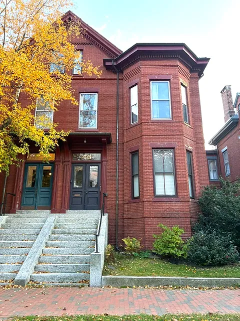1 bed, 900 sqft, $2,250 — Photo 1