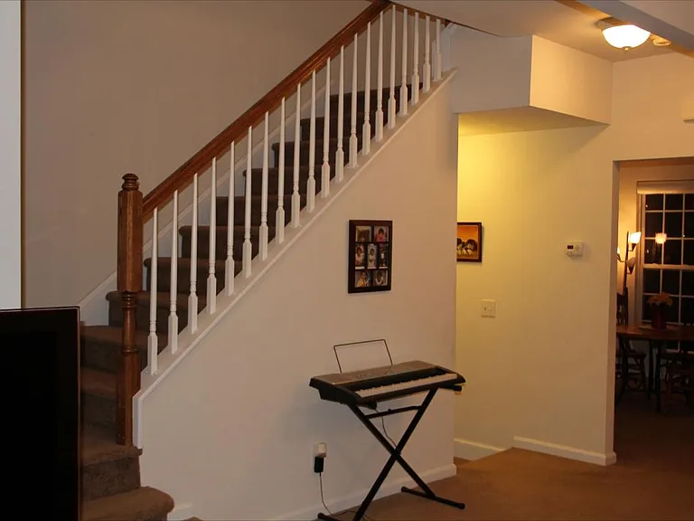 8506 Putnam Ct — Photo 5