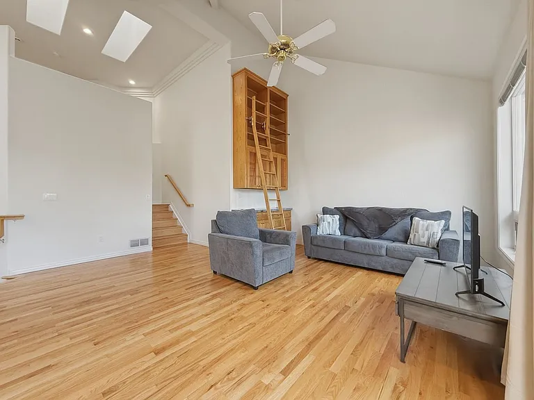 4324 Clay Commons Ct — Photo 17