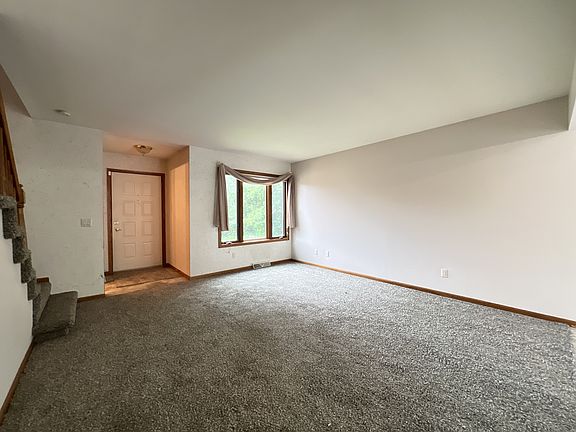 3rd image of 2742 Pleasant View Dr APT 8
