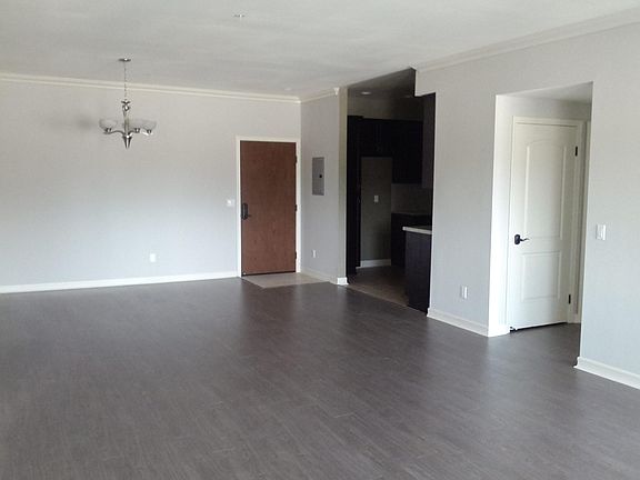 Plenty of Space for Furniture and for LIVING