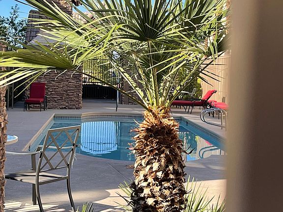 4th image of 8414 Elkington Ave