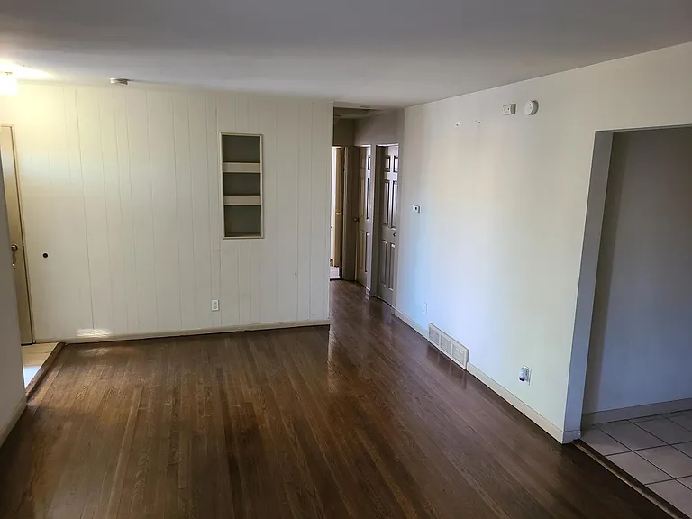 4919 Carey St — Photo 5