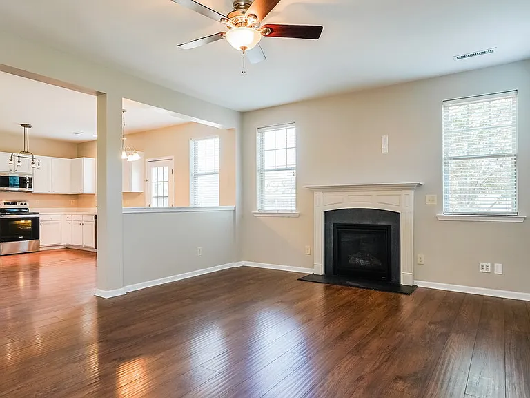 214 Callahan Trl — Photo 4