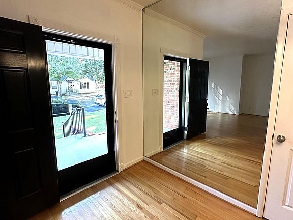 5th image of 711 Nuckolls St