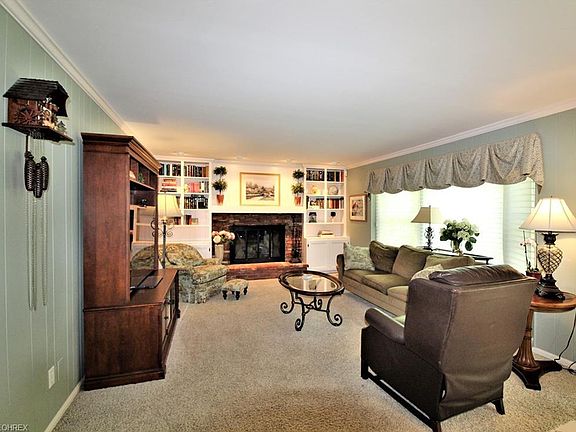5th image of 2405 Victoria Pkwy