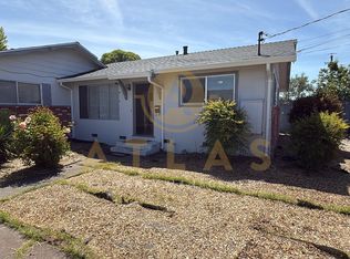 1542 Camden Ct, Santa Rosa, CA 95405