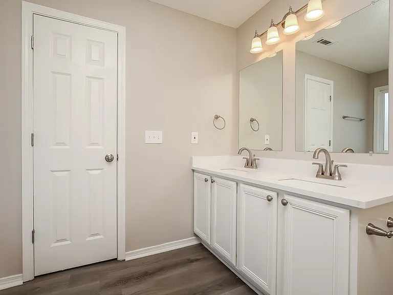 5625 Dory Dr — Photo 13