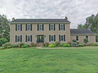 443 Log City Rd, Amsterdam, NY 12010