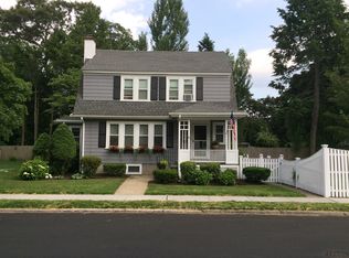 45 Albert St, Melrose, MA 02176