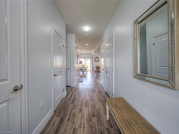 3rd image of 741 Hollinger Ave
