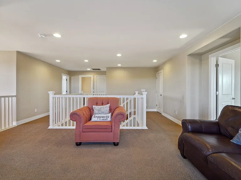6738 Club Villa Rd — Photo 18