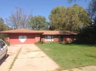 4340 E Oakwood Dr, Pleasant Hill, IA 50327