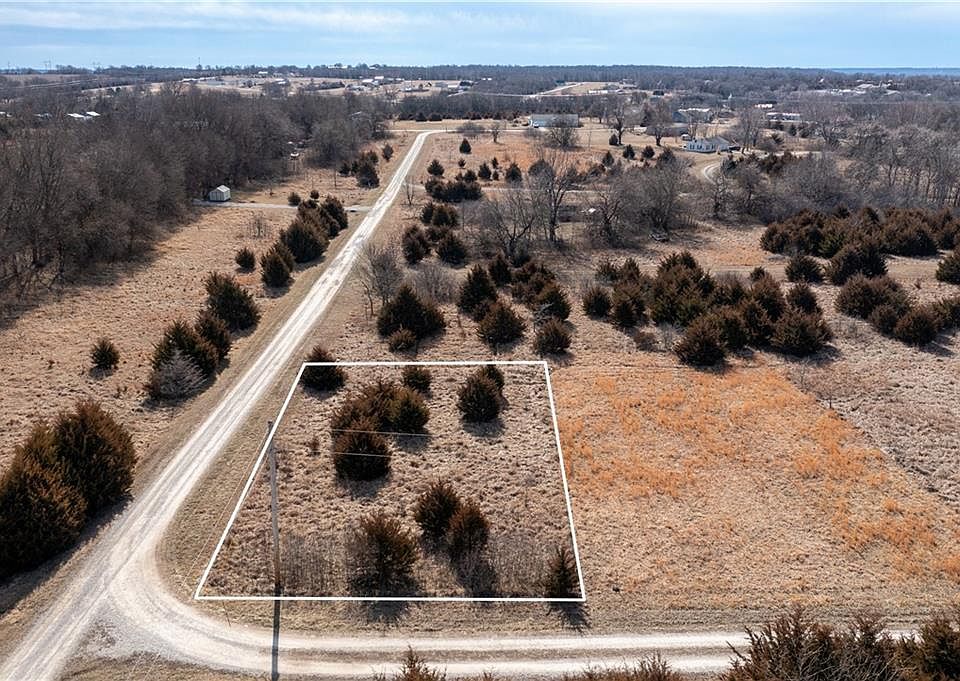 2 Illinois Dr, Linn Valley, KS 66040 Zillow