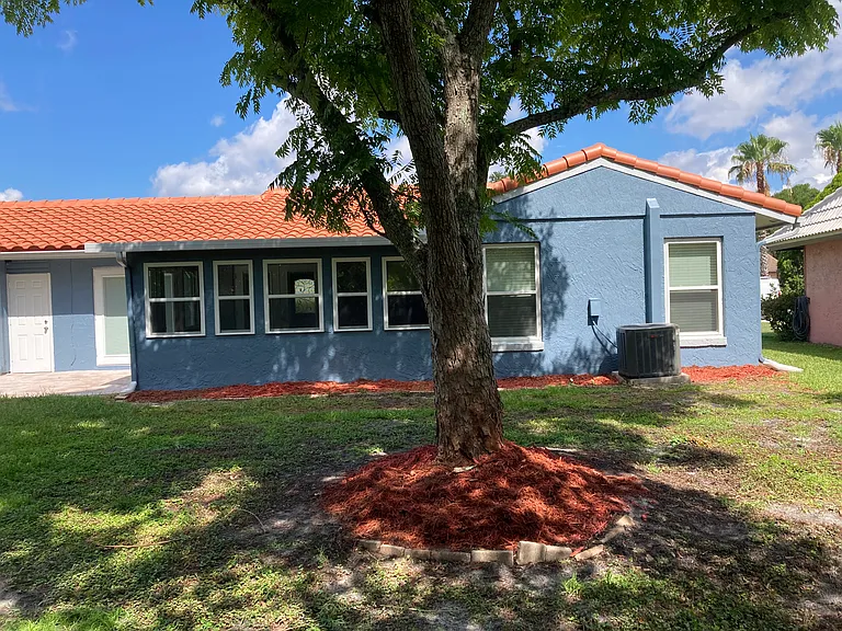 10606 Whitman Cir — Photo 24
