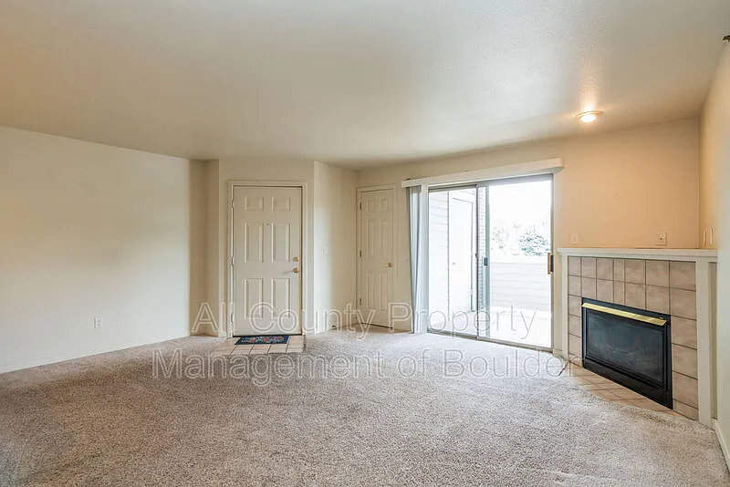 2 bed, 2.0 bath, 960 sqft, $1,850 — Photo 3