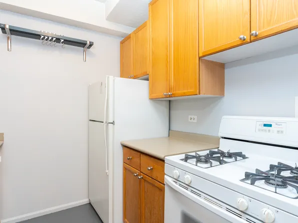 4-74 48th Avenue image 5 of 18