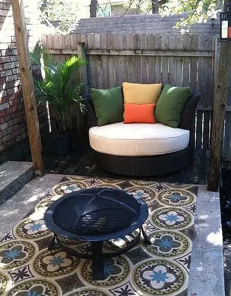 Kingswood Ct, Denton — Photo 2