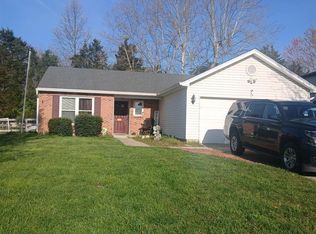3315 Whispering Woods Dr, Amelia, OH 45102