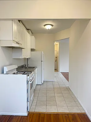 Rented by Compass | media 12