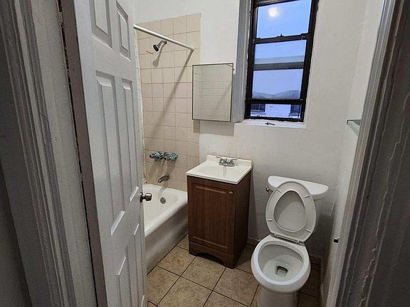 3rd image of 279 4th Ave #1