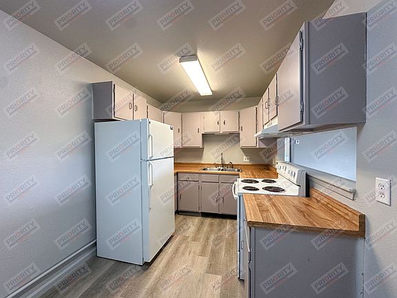 3rd image of 1106 Church Ave #C