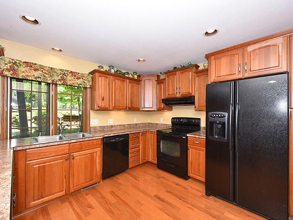 5th image of 1330 Timberline Dr