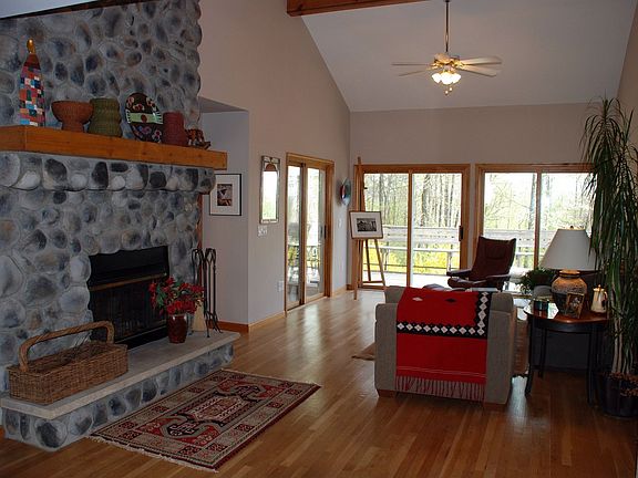 Family Room Stone FP