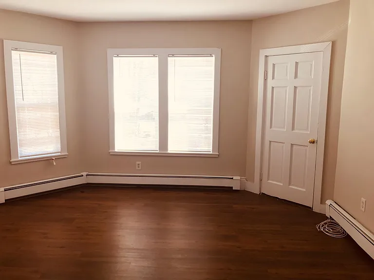 85 Bolton St — Photo 3