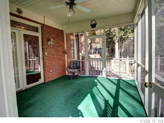 2nd image of 2728 Bent Oak Dr